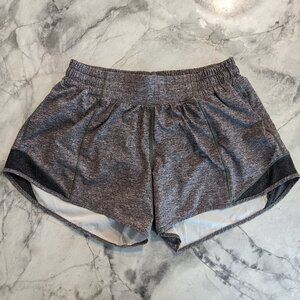 Lululemon Low-Rised Lined Hottie Hot Short 4"